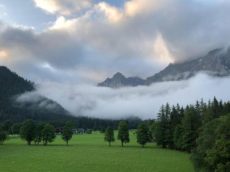 Family Appartment - Dachstein View Ramsau am Dachstein Buitenkant foto